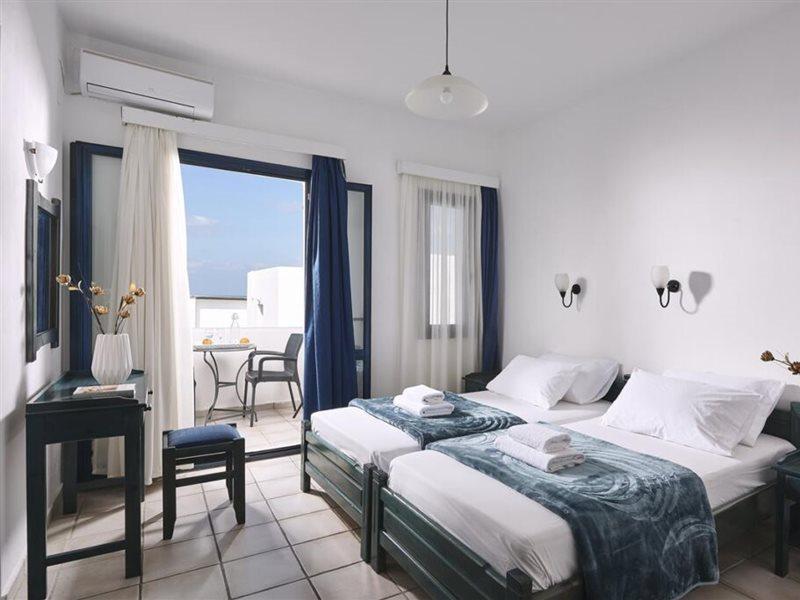 Eva Suites & Apartments Agia Marina  Exterior photo